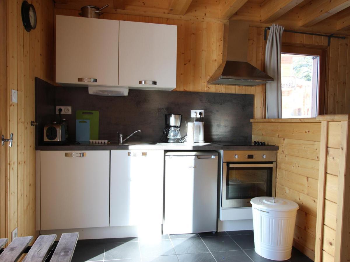 Chalet Mitoyen A Chamrousse, 8 Pers, 3 Niveaux, 4 Chambres, Animaux Admis, Terrasse Sud-Ouest - Fr-1-549-105 Exteriér fotografie